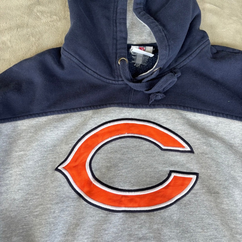 NFL Team Apparel Chicago Bears Hoodie Navy Gray Colorblock Large L Logo Pullover - Picture 2 of 6